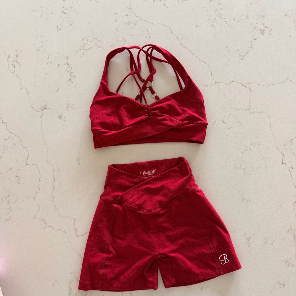 Bombshell Sportswear SET in Red